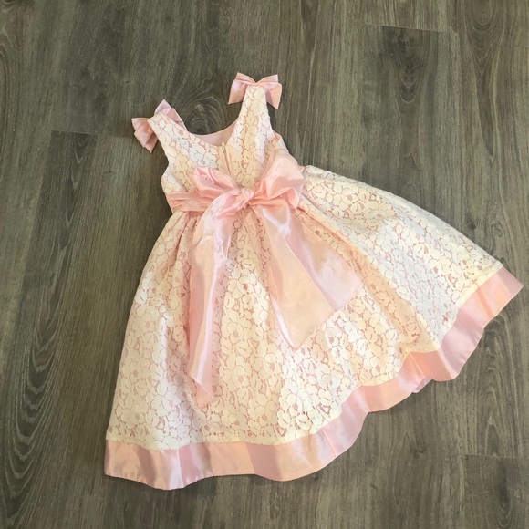 Flower girls dresses - Picture 6 of 8